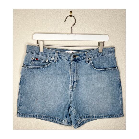 TOMMY HILFIGER JEANS Women’s Light Wash Jean Shorts Size 12 - Picture 1 of 5